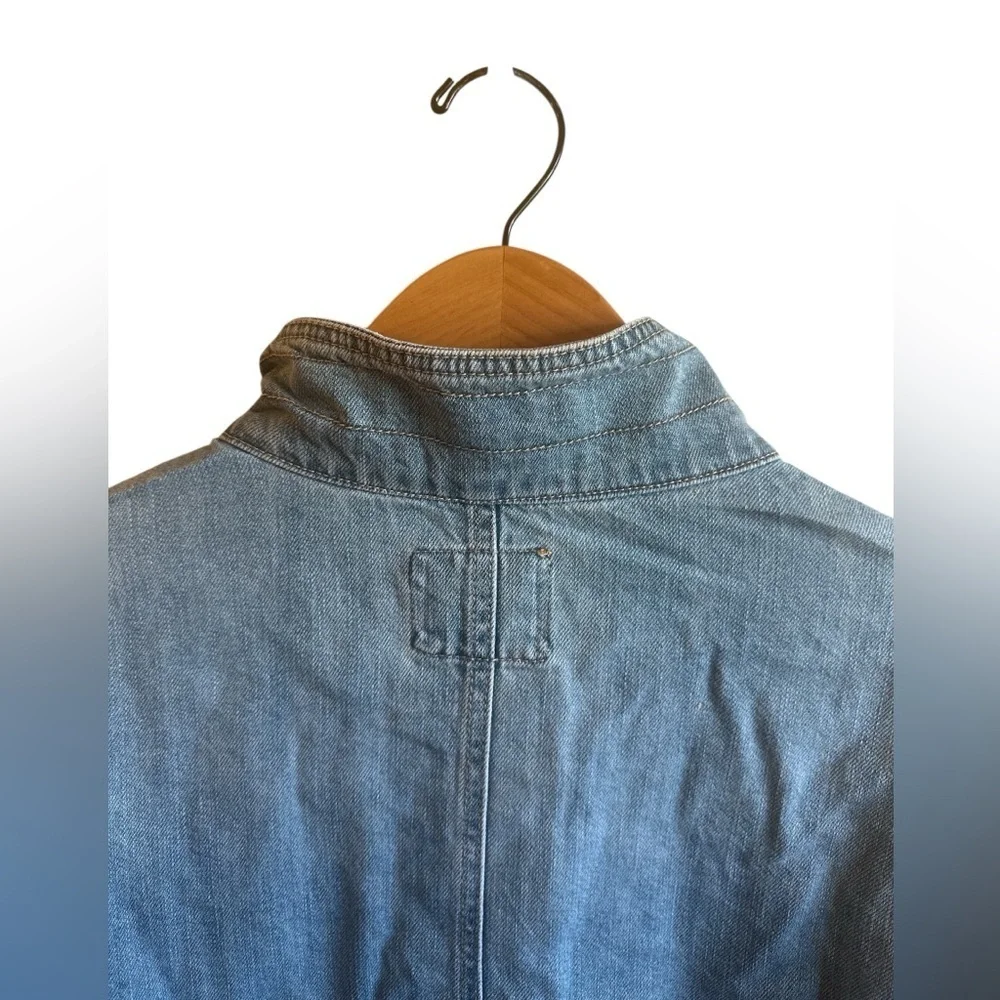Risen Curvy Denim Jacket Size 2XL Medium Wash Cargo Pockets Zipper Button Front - Picture 8 of 14